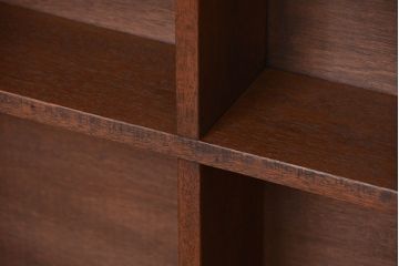 レトロ家具　昭和レトロ　古い木のシンプルな薄型飾り棚(3)(本棚)