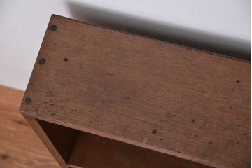 レトロ家具　昭和レトロ　古い木のシンプルな薄型飾り棚(4)(本棚)