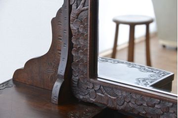 ビンテージ　中古 軽井沢彫りドレッサー(鏡台)
