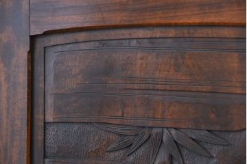 ビンテージ　中古 軽井沢彫りワードローブ(洋服箪笥、洋服タンス)