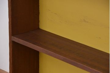 レトロ家具　昭和レトロ　シンプルなペイント薄型飾り棚(1)(本棚)