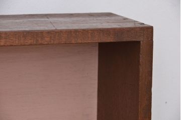 レトロ家具　昭和レトロ　シンプルなペイント薄型飾り棚(2)(本棚)