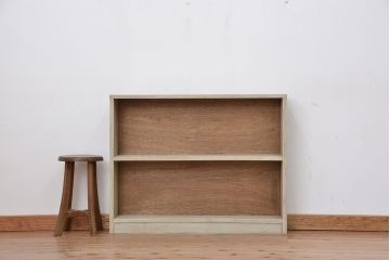レトロ家具　昭和レトロ　シンプルなペイント薄型飾り棚(4)(本棚)