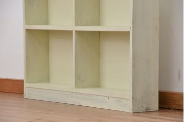 レトロ家具　昭和レトロ　シンプルなペイント薄型飾り棚(5)(本棚)