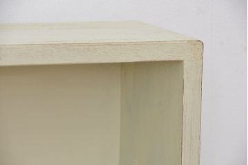 レトロ家具　昭和レトロ　シンプルなペイント薄型飾り棚(5)(本棚)