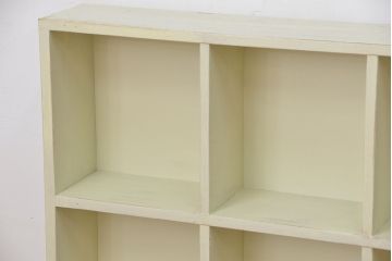レトロ家具　昭和レトロ　シンプルなペイント薄型飾り棚(6)(本棚)