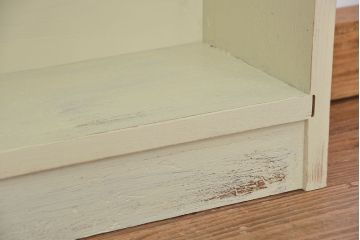 レトロ家具　昭和レトロ　シンプルなペイント薄型飾り棚(6)(本棚)