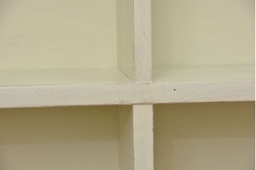 レトロ家具　昭和レトロ　シンプルなペイント薄型飾り棚(6)(本棚)