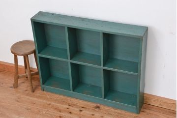 レトロ家具　昭和レトロ　シンプルなペイント薄型飾り棚(7)(本棚)