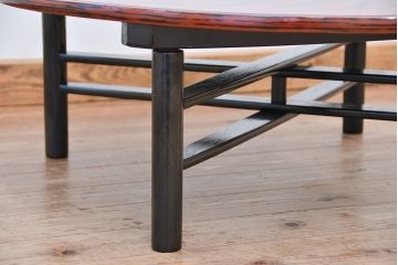 アンティーク家具　アンティーク　本漆塗り!研ぎ出し模様の特注組立式丸テーブル