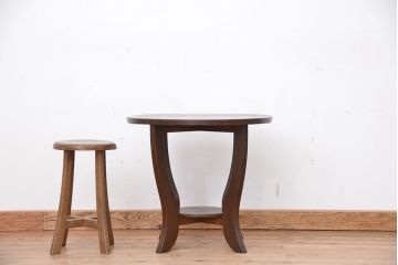 レトロ家具　昭和レトロ　小振りなカフェテーブル(ラウンドテーブル、コーヒーテーブル、サイドテーブル、センターテーブル)