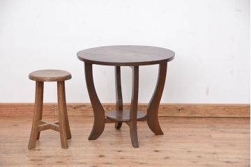 レトロ家具　昭和レトロ　小振りなカフェテーブル(ラウンドテーブル、コーヒーテーブル、サイドテーブル、センターテーブル)