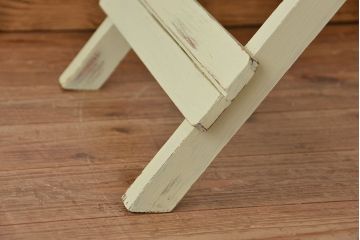 アンティーク家具　折り畳み式アンティークペイント丸テーブル(1)(机)