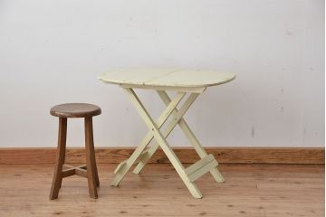 アンティーク家具　折り畳み式アンティークペイント丸テーブル(1)(机)