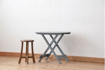 アンティーク家具　折り畳み式アンティークペイント丸テーブル(2)(机)