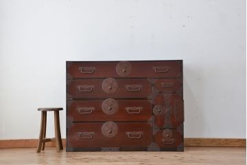 アンティーク家具　古民具・骨董　丸金具の上質な時代箪笥(2)(最上箪笥)