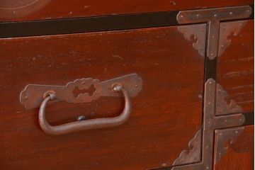 アンティーク家具　古民具・骨董　丸金具の上質な時代箪笥(2)(最上箪笥)