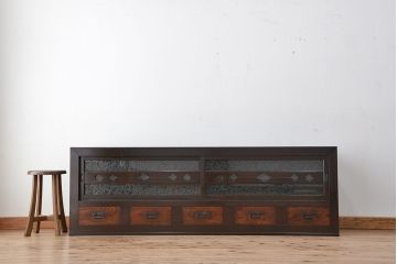 アンティーク家具　アンティーク　味わい深い水屋箪笥ローボード(1)(テレビボード、食器棚、テレビ台、キャビネット、収納棚)