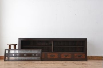 アンティーク家具　アンティーク　味わい深い水屋箪笥ローボード(1)(テレビボード、食器棚、テレビ台、キャビネット、収納棚)