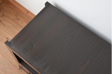 アンティーク家具　アンティーク　味わい深い水屋箪笥ローボード(1)(テレビボード、食器棚、テレビ台、キャビネット、収納棚)