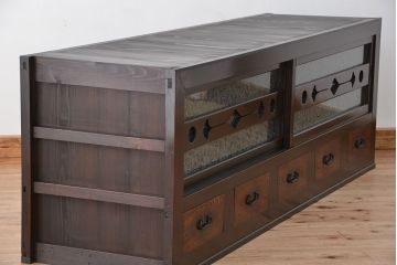 アンティーク家具　アンティーク　味わい深い水屋箪笥ローボード(1)(テレビボード、食器棚、テレビ台、キャビネット、収納棚)