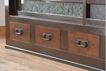 アンティーク家具　アンティーク　味わい深い水屋箪笥ローボード(1)(テレビボード、食器棚、テレビ台、キャビネット、収納棚)