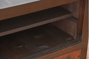 アンティーク家具　アンティーク　味わい深い水屋箪笥ローボード(1)(テレビボード、食器棚、テレビ台、キャビネット、収納棚)