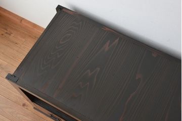 アンティーク家具　アンティーク　味わい深い水屋箪笥ローボード(2)(テレビボード、食器棚、テレビ台、キャビネット、収納棚)