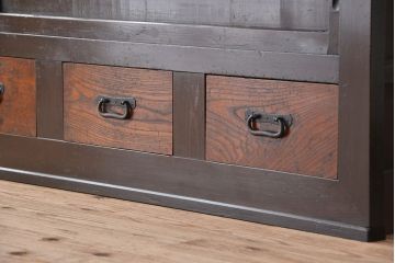 アンティーク家具　アンティーク　味わい深い水屋箪笥ローボード(2)(テレビボード、食器棚、テレビ台、キャビネット、収納棚)