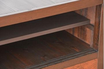 アンティーク家具　アンティーク　味わい深い水屋箪笥ローボード(2)(テレビボード、食器棚、テレビ台、キャビネット、収納棚)