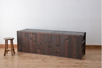 アンティーク家具　アンティーク　味わい深い水屋箪笥ローボード(2)(テレビボード、食器棚、テレビ台、キャビネット、収納棚)