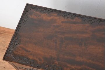 軽井沢彫り　中古　ビンテージ　桜の模様が美しい小振りなチェスト(箪笥・タンス)