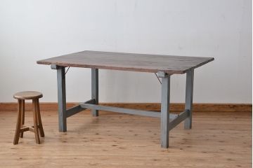 アンティーク家具　アンティークペイント　使い込まれた作業台(ダイニングテーブル、机)