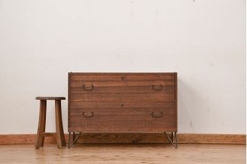 レトロ家具　昭和レトロ　鉄脚付きローチェスト(ローボード)