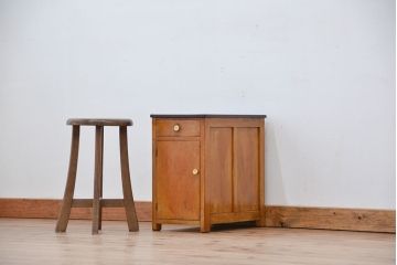レトロ家具　昭和レトロ　小さな引き出し付き収納棚(サイドテーブル)