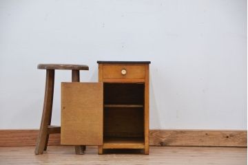 レトロ家具　昭和レトロ　小さな引き出し付き収納棚(サイドテーブル)