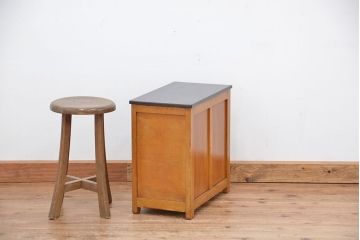 レトロ家具　昭和レトロ　小さな引き出し付き収納棚(サイドテーブル)