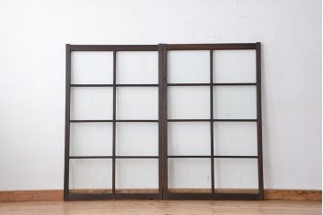 アンティーク　大振りでシックなガラス戸2枚(引き戸)