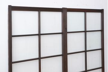 アンティーク　大振りでシックなガラス戸2枚(引き戸)