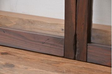 アンティーク　大振りでシックなガラス戸2枚(引き戸)