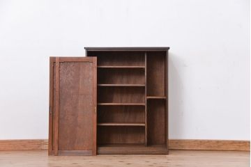 アンティーク家具　古民具・骨董　杢目の良い上質な杉材引き戸の収納棚(下駄箱)