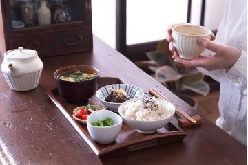 アンティーク家具　アンティーク　引き出し付き横長作業台(テーブル、机)