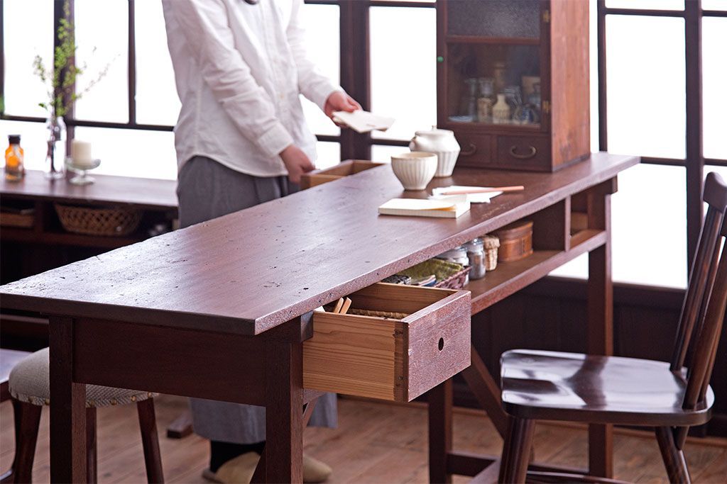 アンティーク家具　アンティーク　引き出し付き横長作業台(テーブル、机)