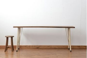 アンティーク家具　アンティーク 天板一枚板 使い込まれた古材天板の鉄脚テーブル(デスク/作業台/机)