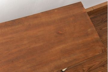 アンティーク家具　アンティーク 天板一枚板 使い込まれた古材天板の鉄脚テーブル(デスク/作業台/机)