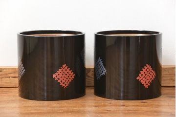 アンティーク雑貨　古い漆塗 火鉢 一対(箱、火箸、灰付き)