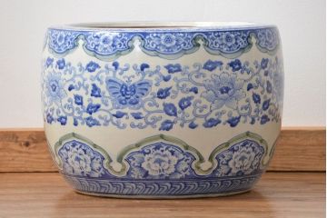 アンティーク雑貨　古民具・骨董　図柄の可愛い瀬戸火鉢