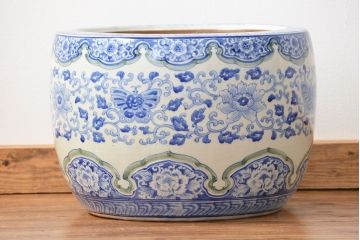 アンティーク雑貨　古民具・骨董　図柄の可愛い瀬戸火鉢