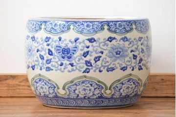 アンティーク雑貨　古民具・骨董　図柄の可愛い瀬戸火鉢