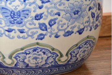 アンティーク雑貨　古民具・骨董　図柄の可愛い瀬戸火鉢